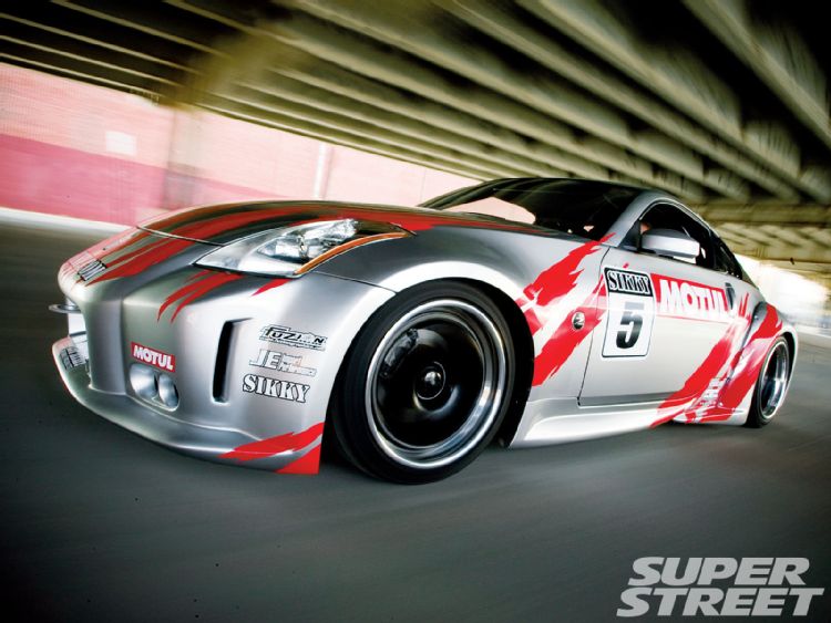 sstp_1004_01_o+2003_nissan_350z+front_view.jpg