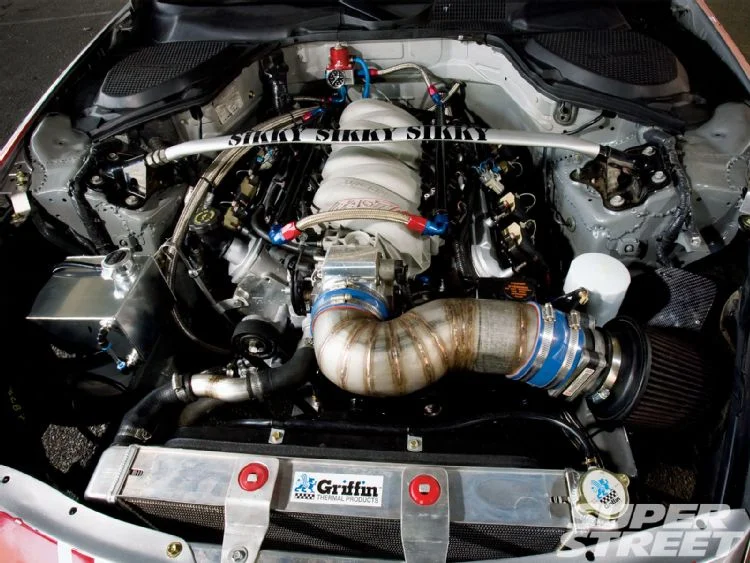 sstp_1004_07_o+2003_nissan_350z+engine.webp