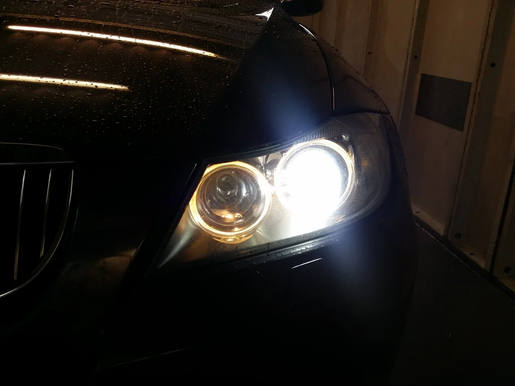 Std%20Halogen%20with%20Xenon.webp