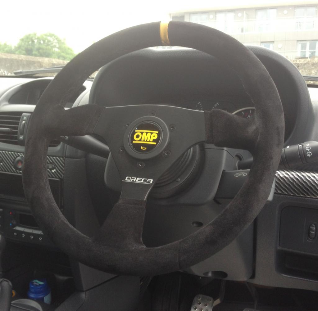 SteeringWheel1_zps5c0f352e.jpg