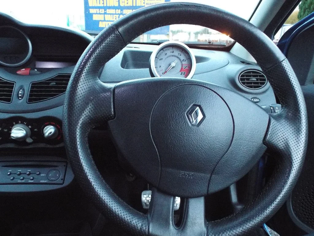Steeringwheel_zps580c33aa.webp