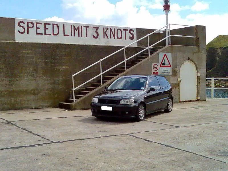 Stonehaven3knots2wallfrontpassenger.webp