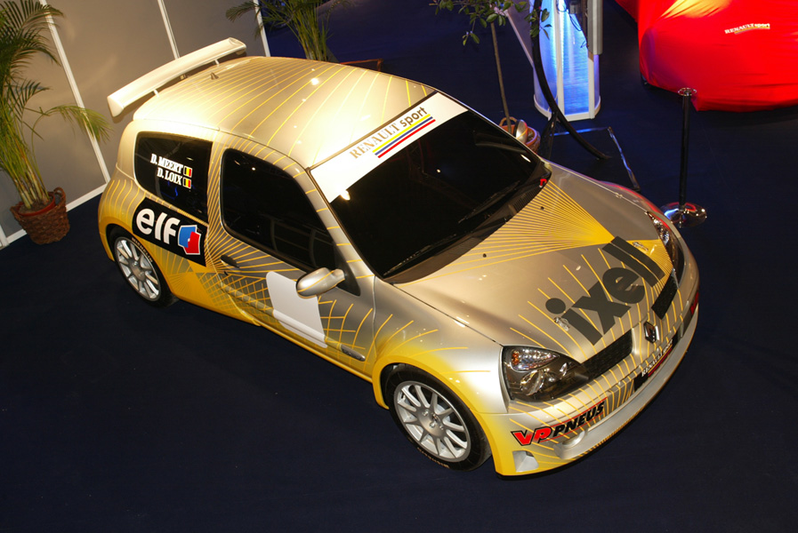 super1600_02.jpg
