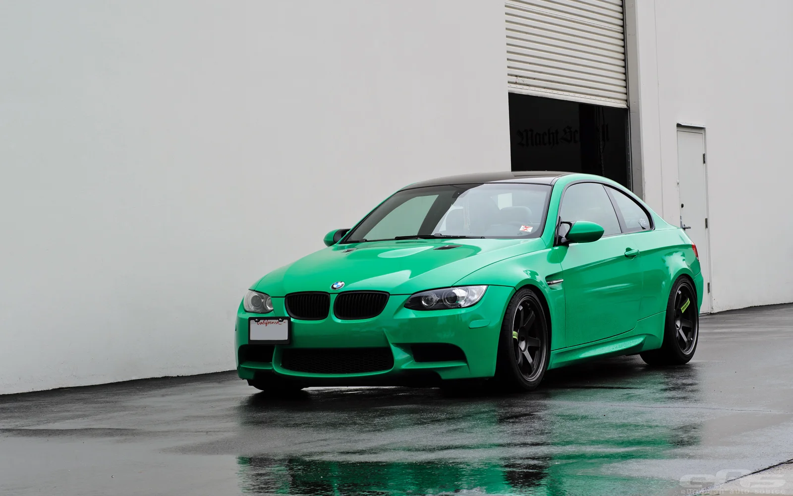 takata-green-bmw-e92-m3-receives-legendary-wheels-at-eas-photo-gallery-71752_1.webp