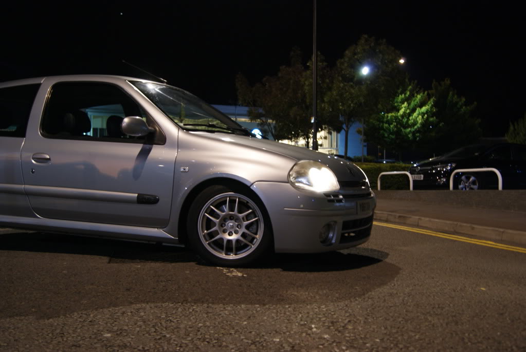 ThePh-1009.jpg ThePh-1009.jpg