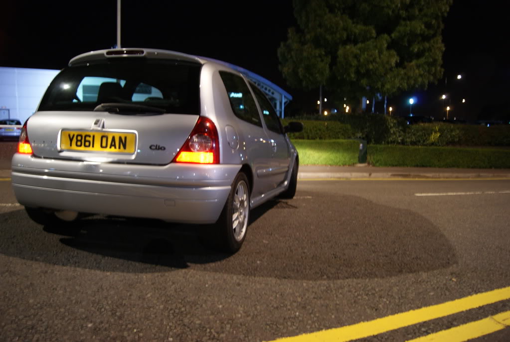 ThePh-1010.jpg ThePh-1010.jpg