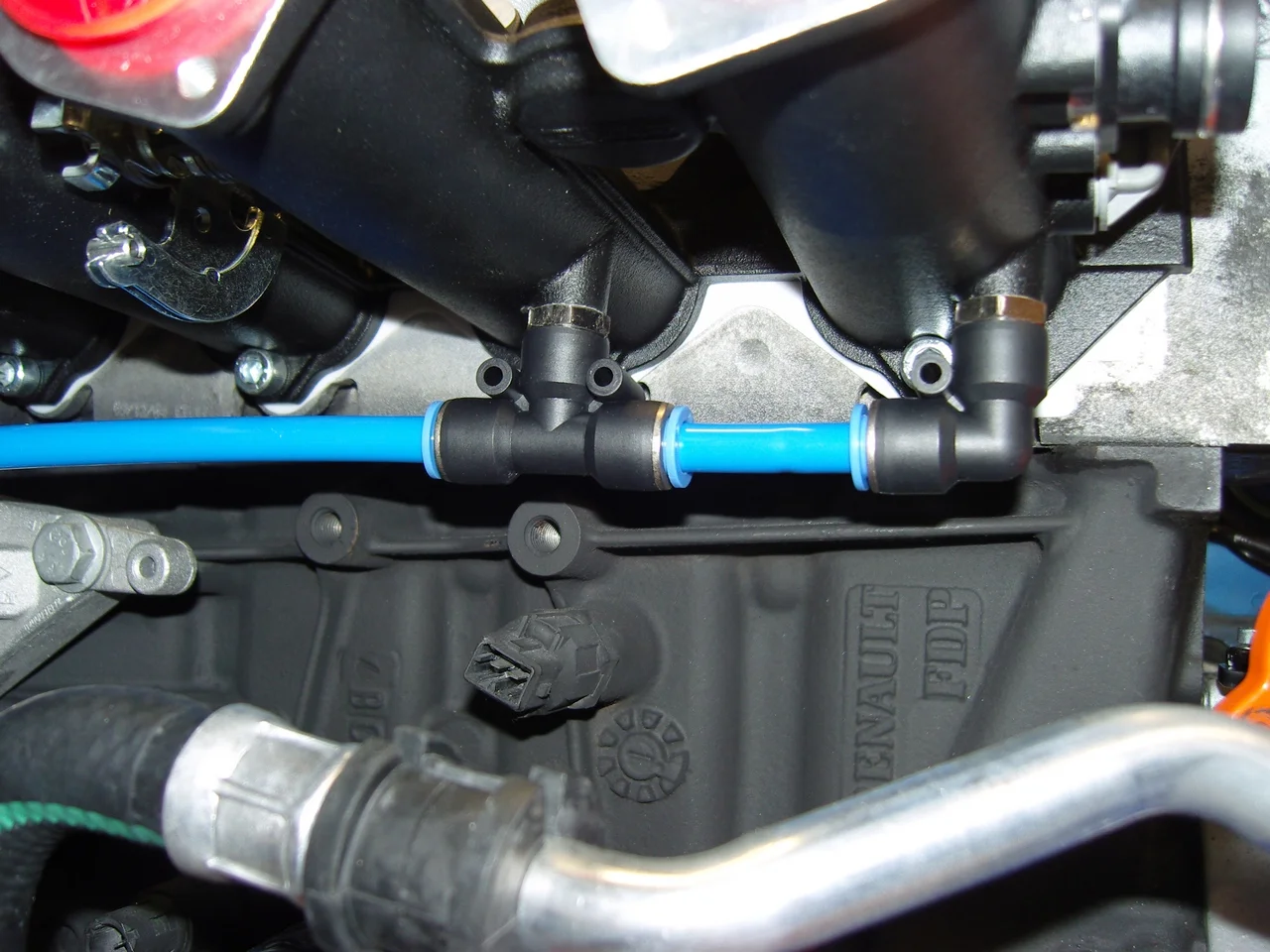 throttle_bodies_fitted3.webp