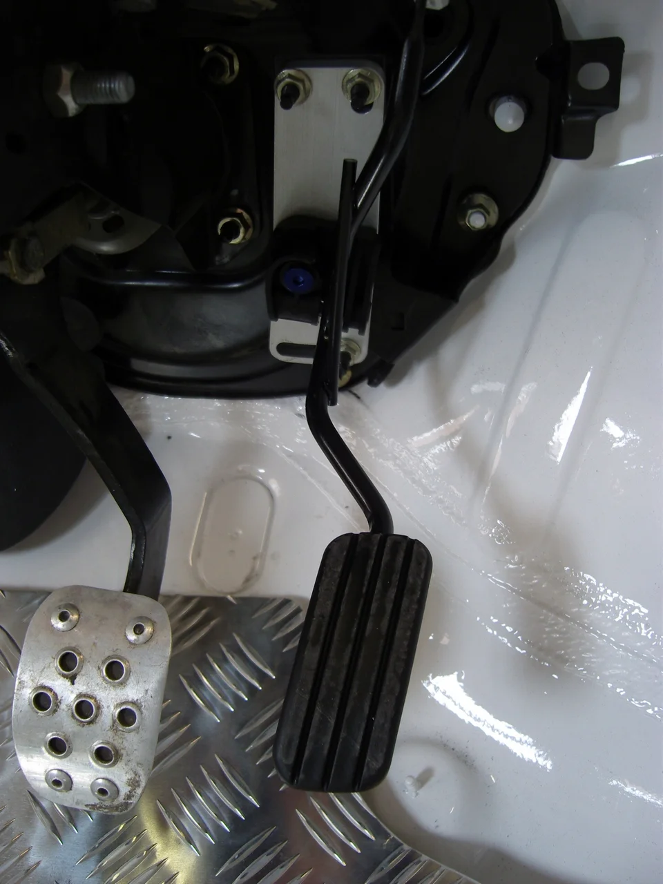 throttle_pedal_fitted2.webp