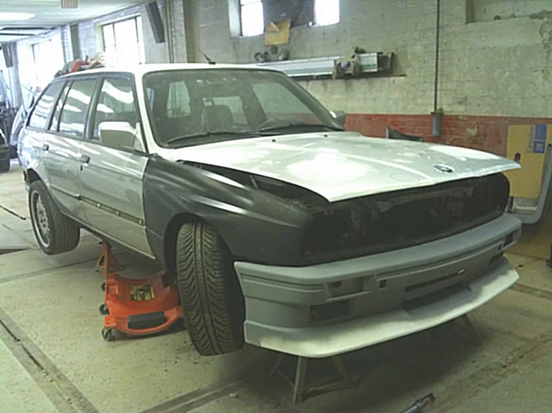 touring-front-work2.webp