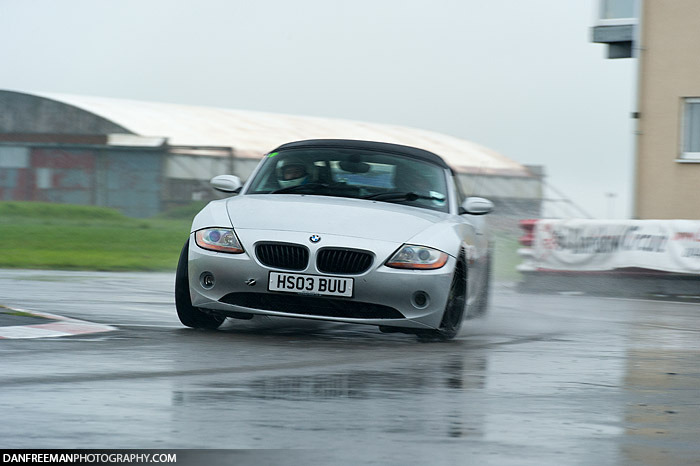 Trackday-_0002_Layer14.jpg