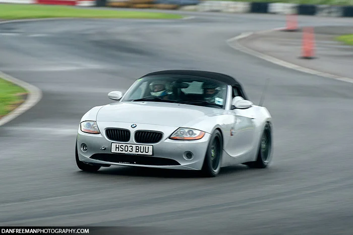 Trackday-_0011_Layer5.webp