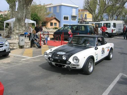 trikefutura_1115225652_fiat_124_abarth_gr_4.webp