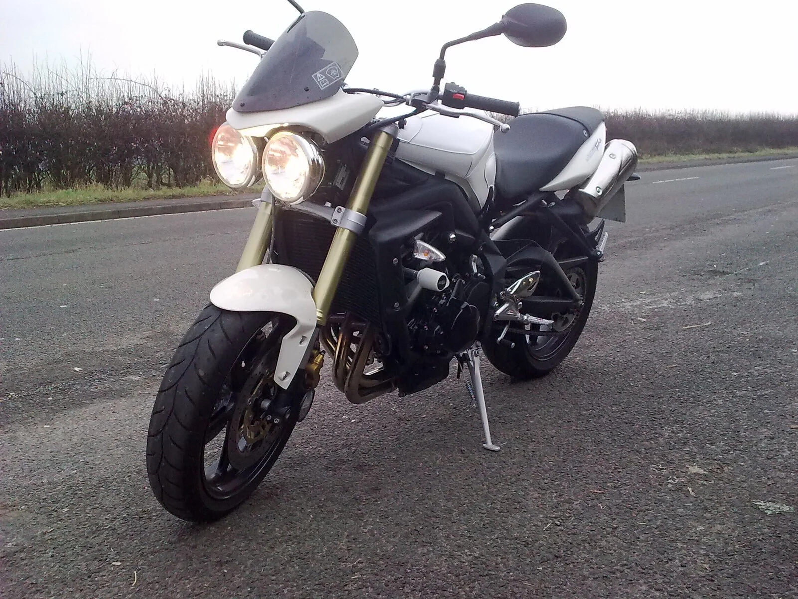triump270110 - Copy.webp