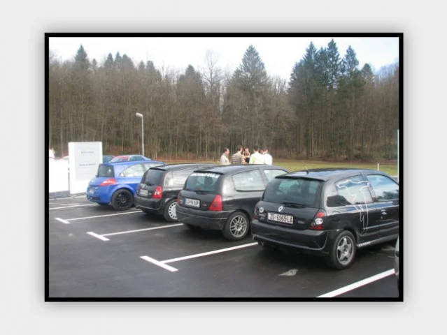 tSR2ZU26UeshXU7H.webp