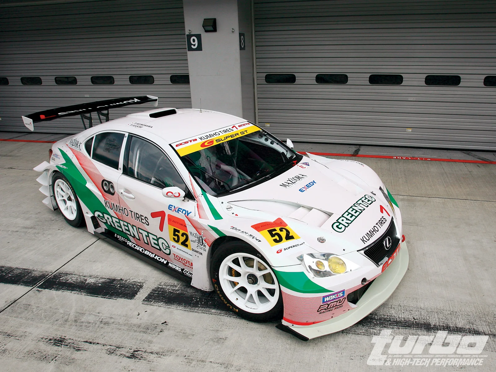 turp_0811_01_o+lexus_is350_team_takeuchi_super_gt+front_right.webp