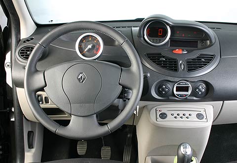 twingo-interior.jpg