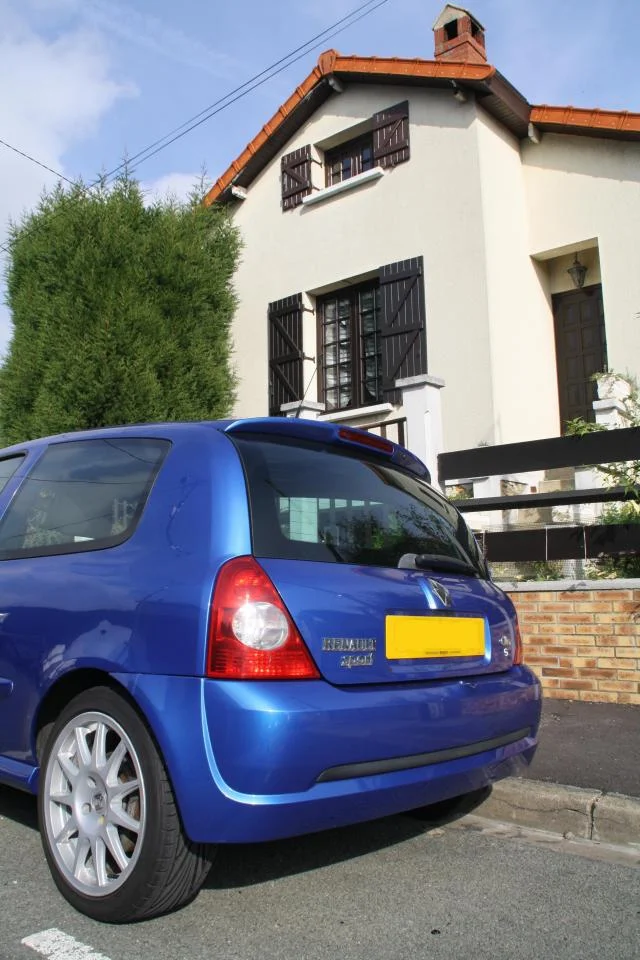 uk-119-2dd302d.webp