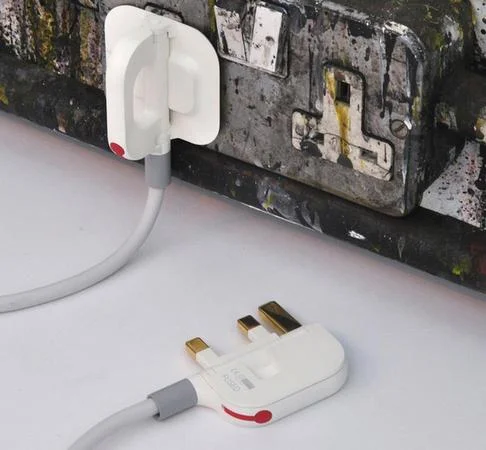 uk-folding-plug-20090623-486.webp