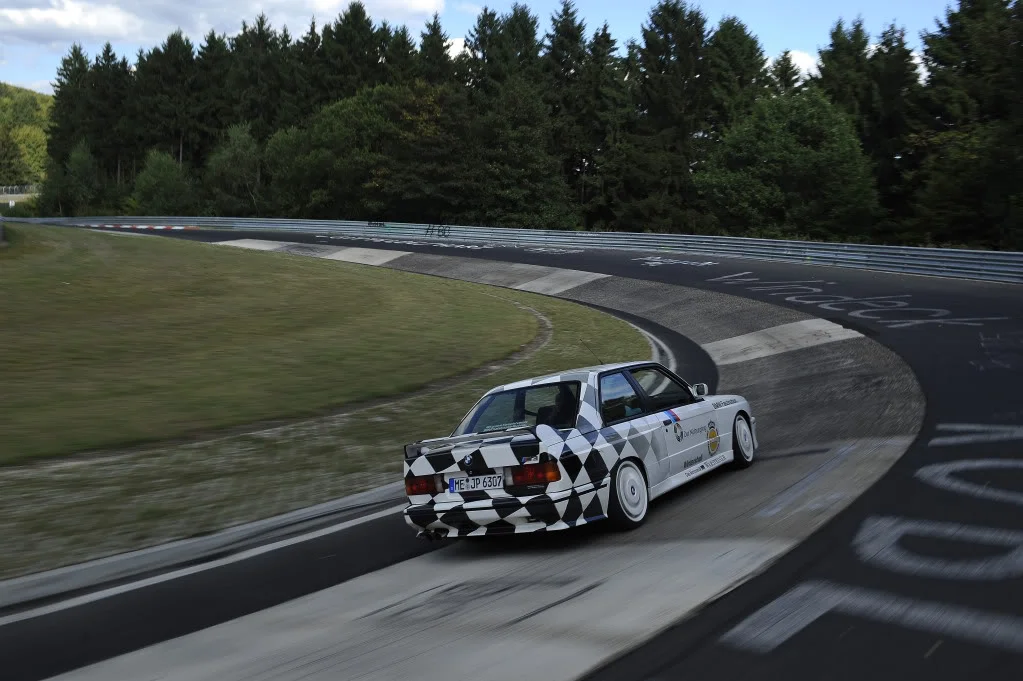 Unterwegs-im-BMW-M3-Ring-Taxi-YT-04.webp