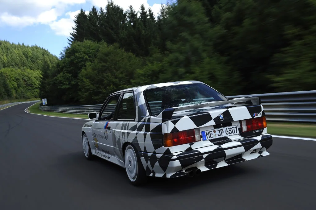 Unterwegs-im-BMW-M3-Ring-Taxi-YT-3.webp