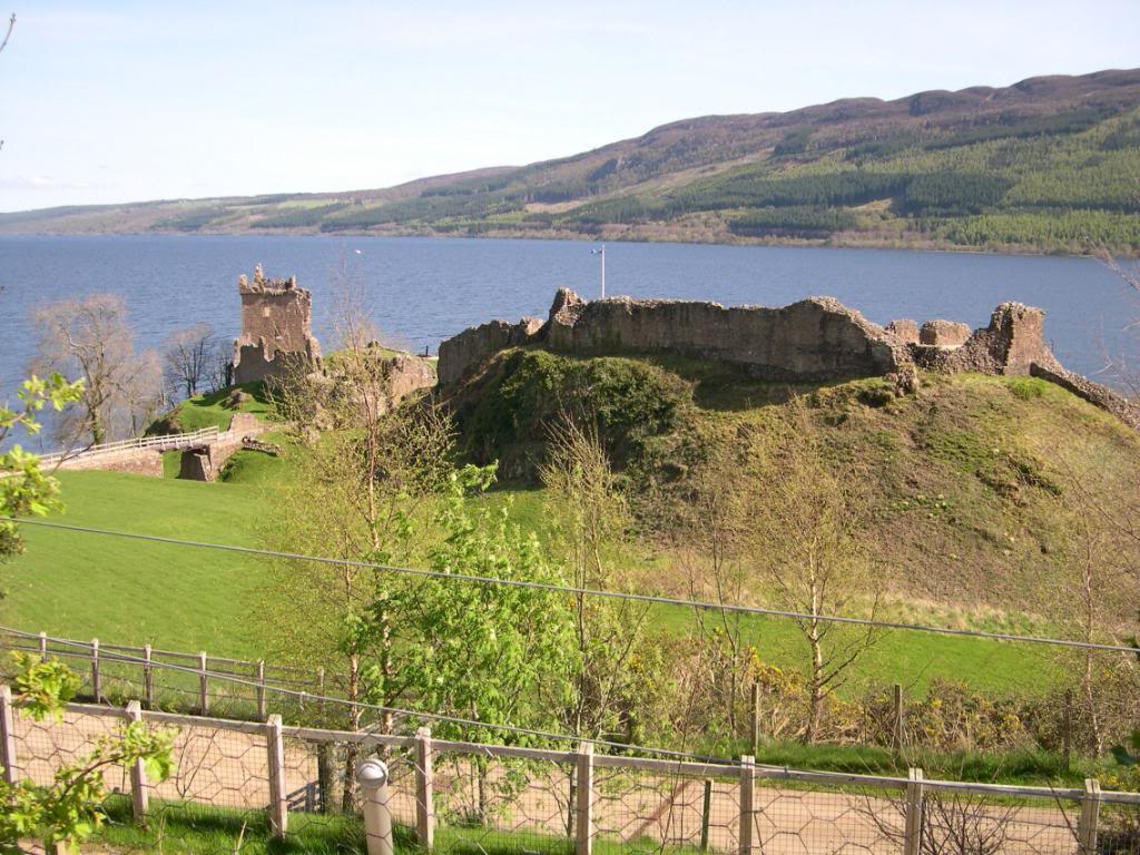 UrquhartCastle1.jpg