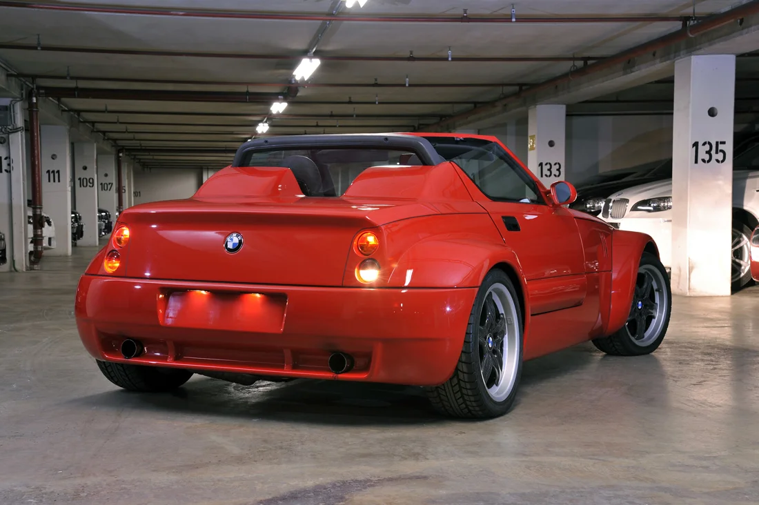 urroadster-002.webp