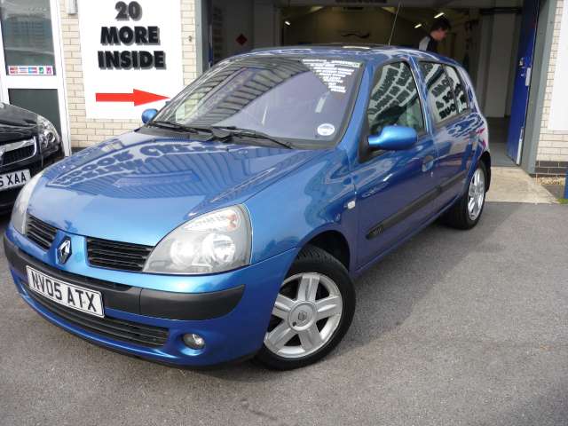 used_2005_renault_clio_for_sale_92643551417456956.jpg