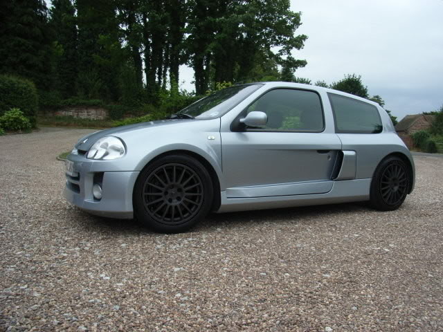 V6Photo2black.jpg