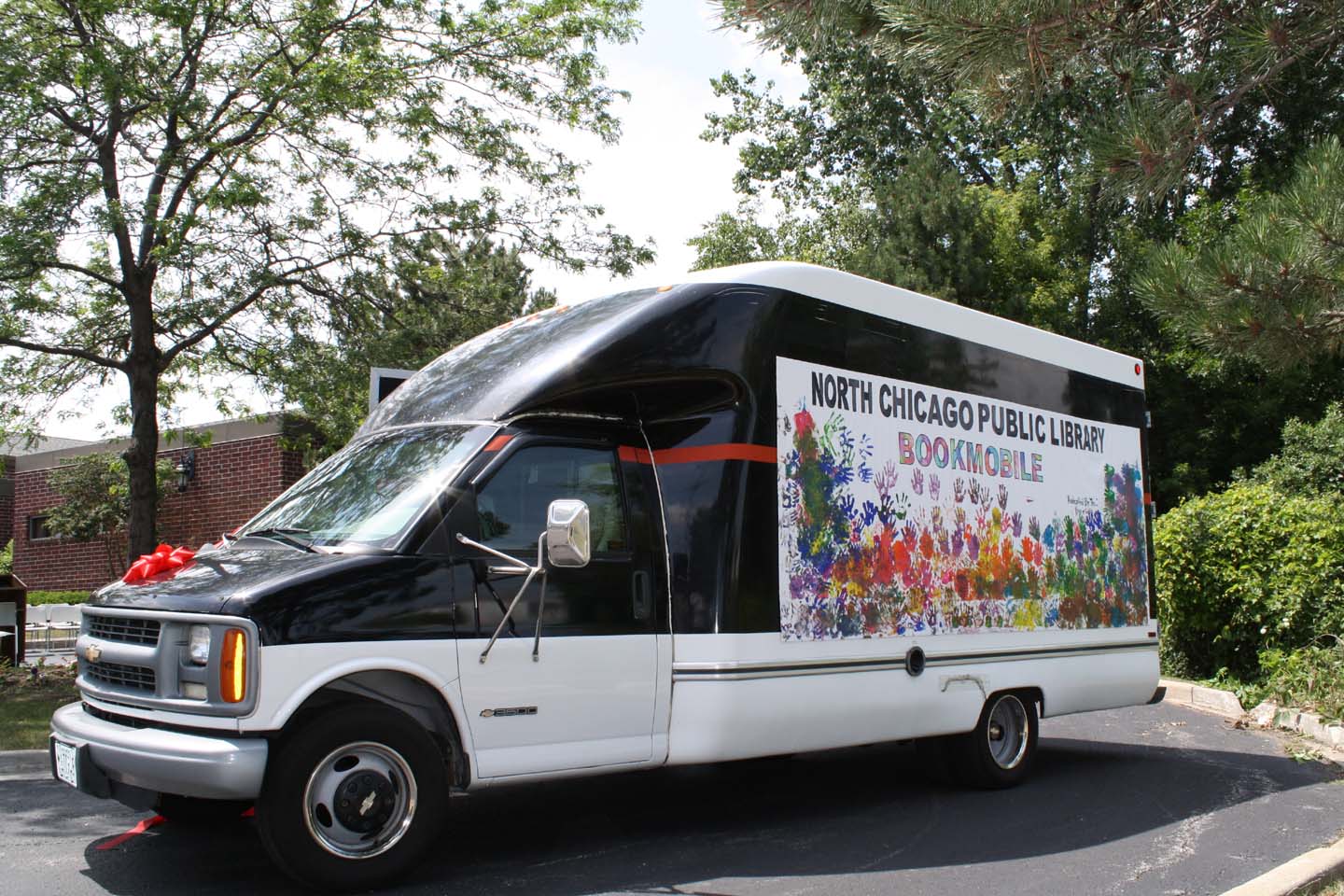 Van%20BookMobile%20Ceremony_072809%20001R.jpg