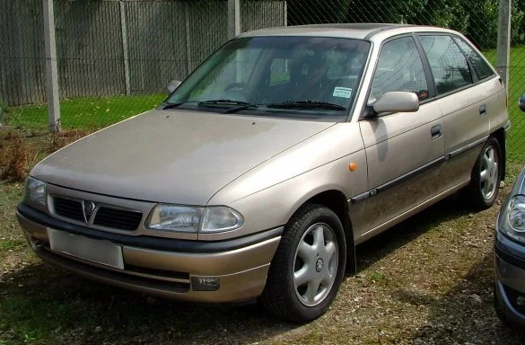 Vauxhall-Astra-Mk3.webp