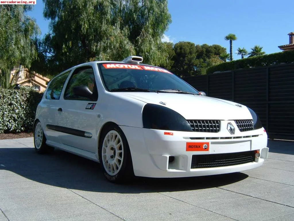 vendo-clio-cup-2004-sin-carreras_0.webp