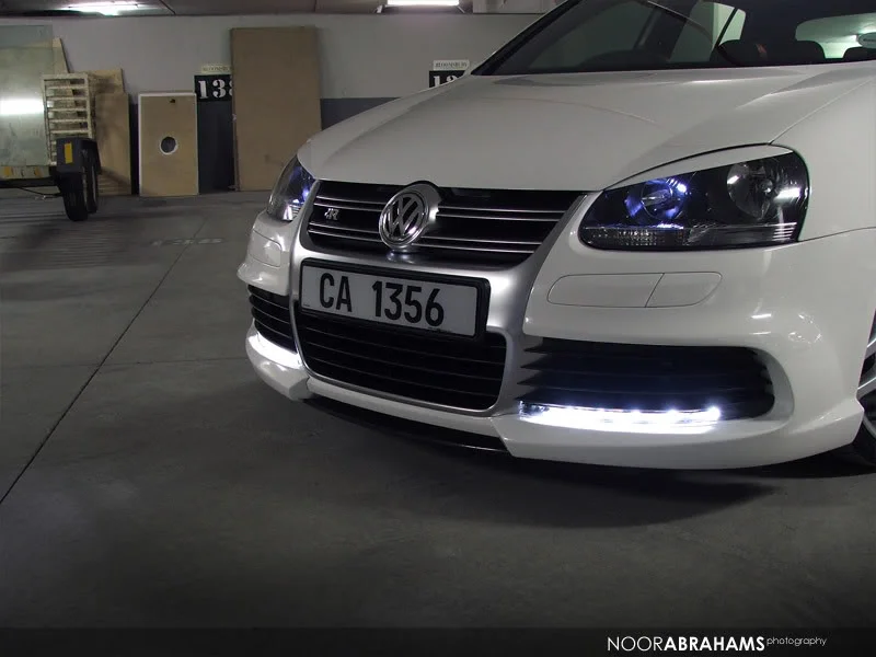 vw_golf_mk5_gti_white_17.webp