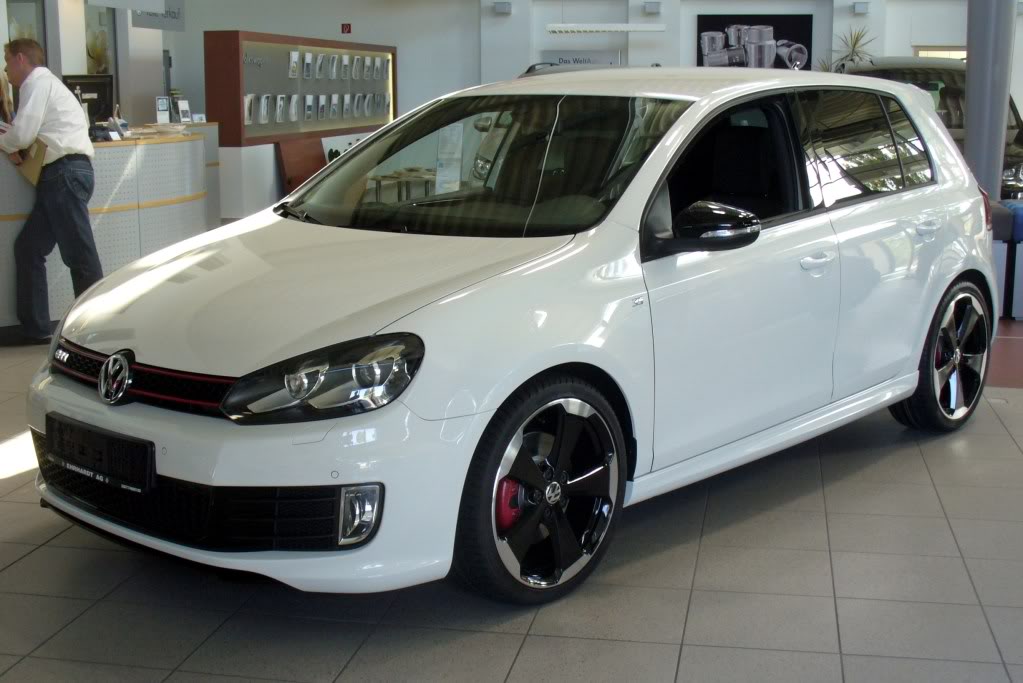 VW_Golf_VI_GTI_Edition_35.jpg
