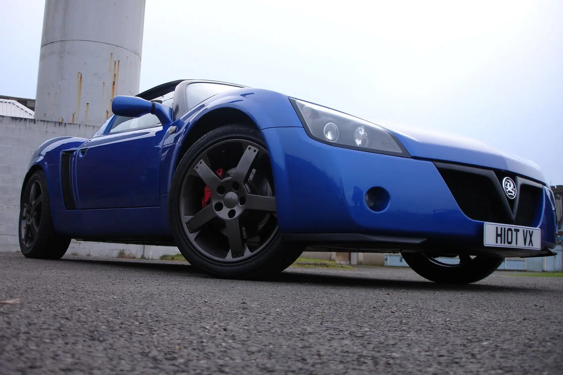 VX220FrontAngle.webp