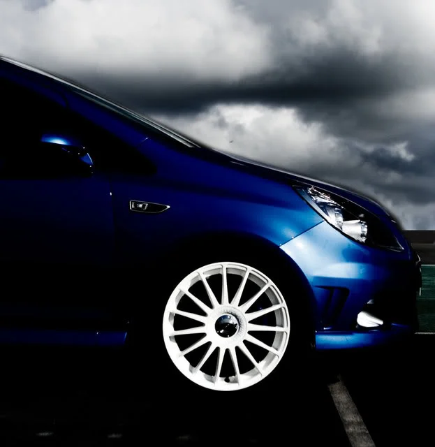 VXR-side-sky1.webp