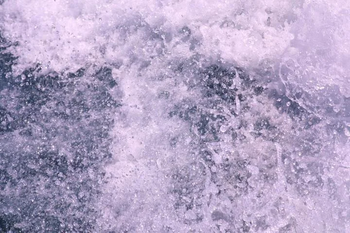 water_3420_small.webp