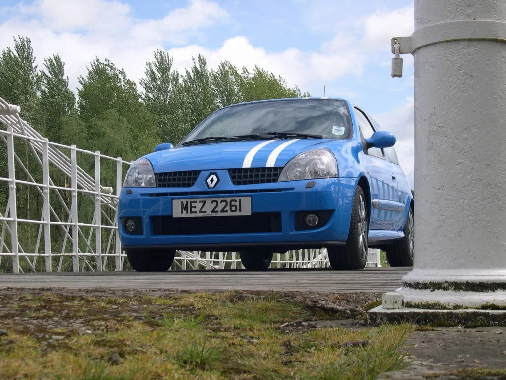 WayneClio022.webp