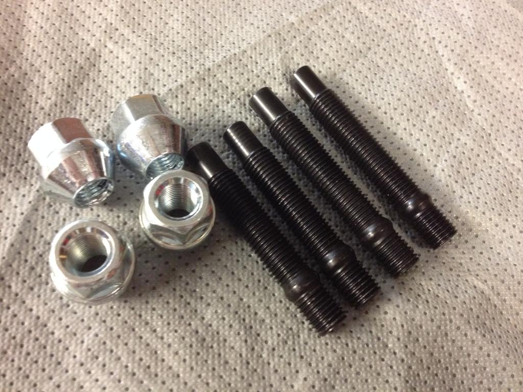 wheelstud7_zps4d49b6f0.jpg