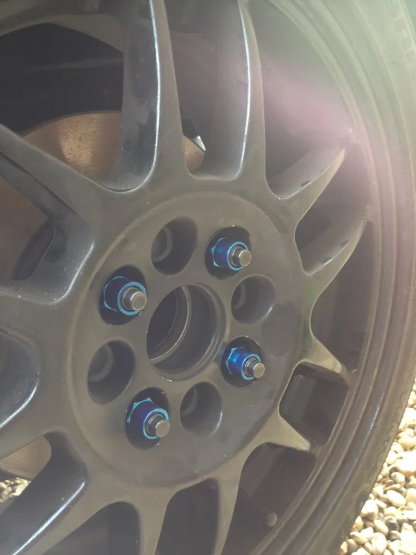 wheelstudnut.webp