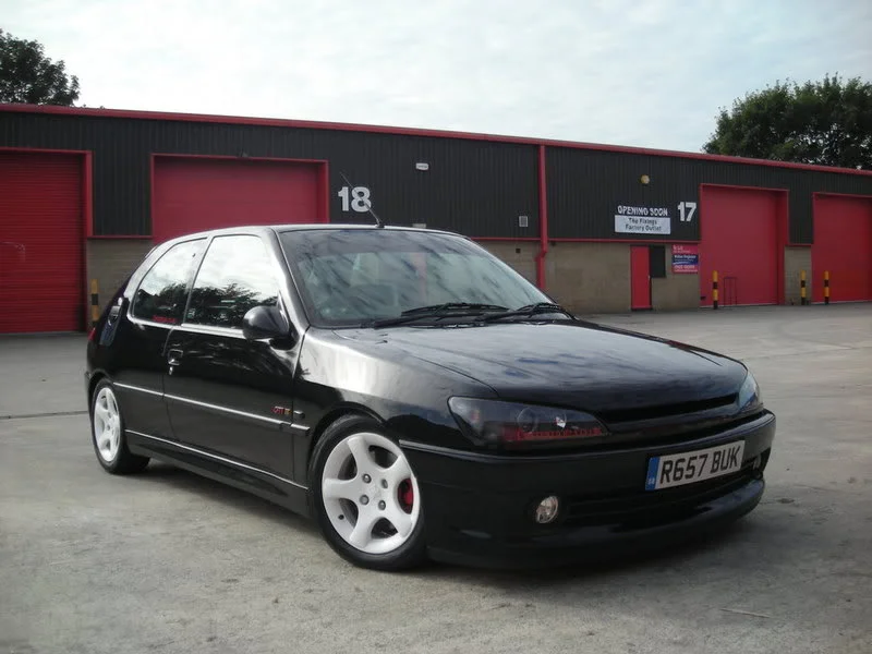 Whitecyclones013.webp