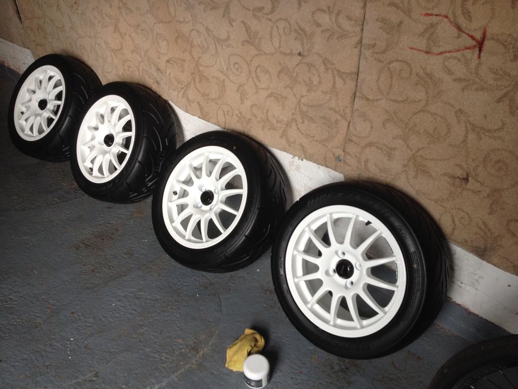 whitewheels7_zpsea339571.jpg