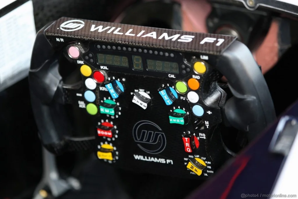 WilliamsFW33SteeringWheel.webp