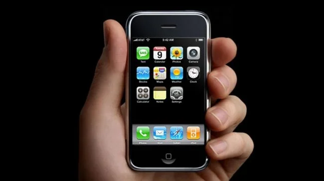 xl_iPhone%201-650-80.webp