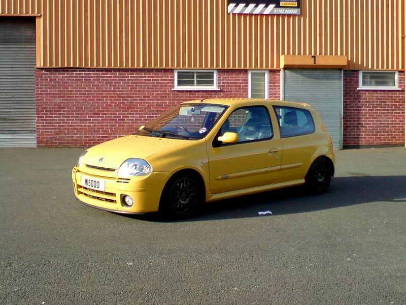 yellowsub6.webp