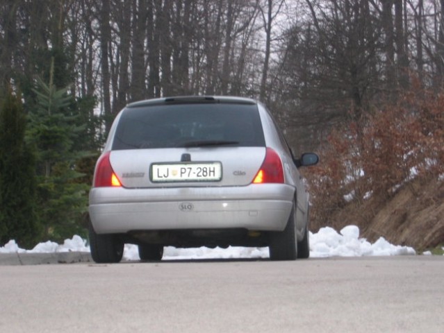 YZBilpbgDz68ISge.v.jpg