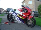 rvf400_3.webp