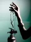 1009-plastic-surgery-nightmare-10-mdn.webp