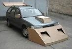 florian_cardboard_corolla_1.webp