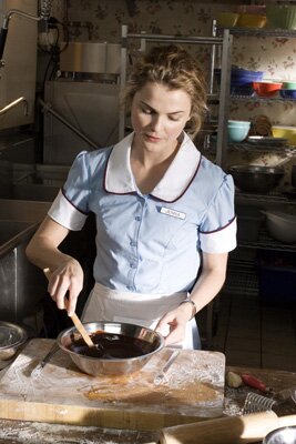 waitress1-785080.jpg